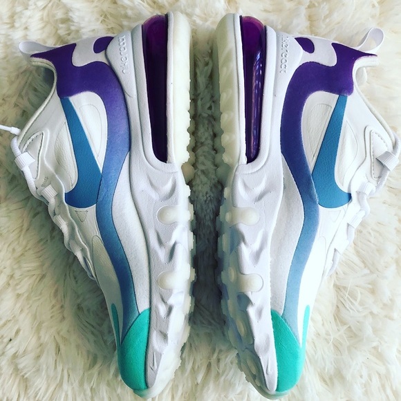 Nike Air Max 270 React Sneakers - Picture 4 of 8